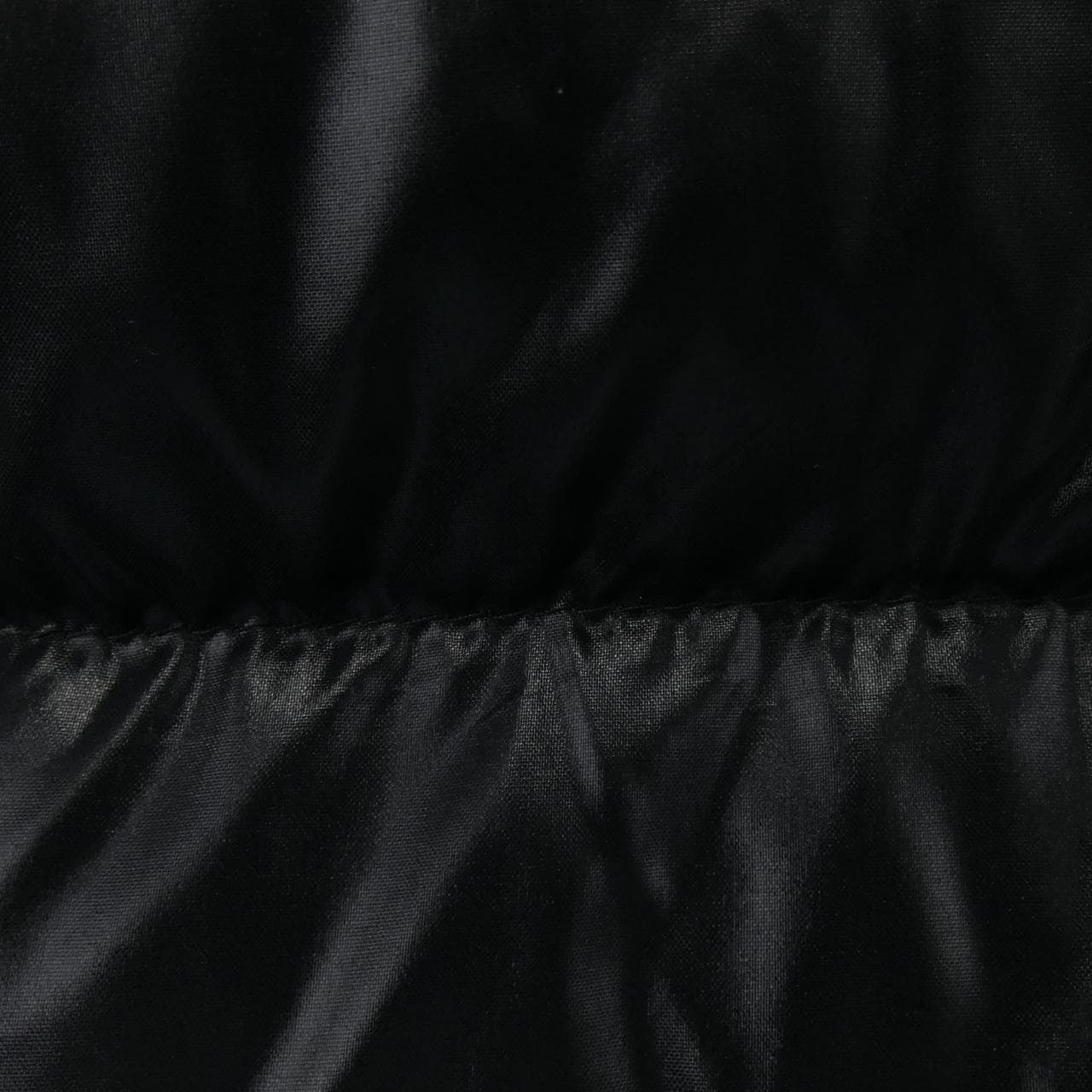 モンクレール MONCLER ダウンジャケット