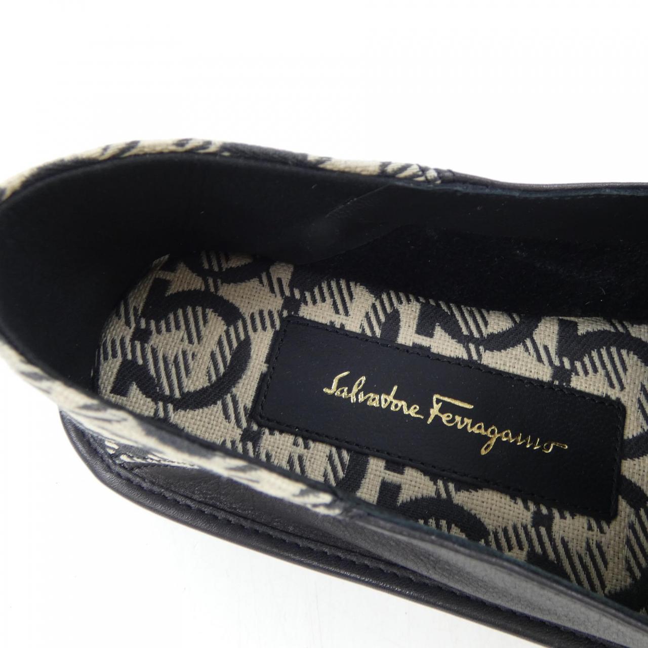 サルヴァトーレフェラガモ SALVATORE FERRAGAMO ALETE J シューズ