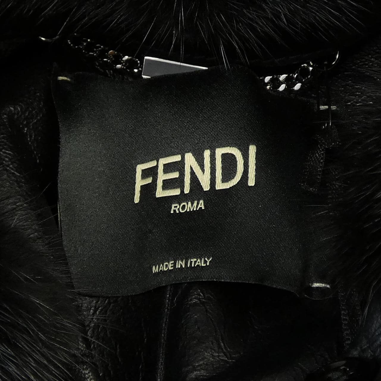 フェンディ FENDI FNH306 SE8 F0GME レザーベスト