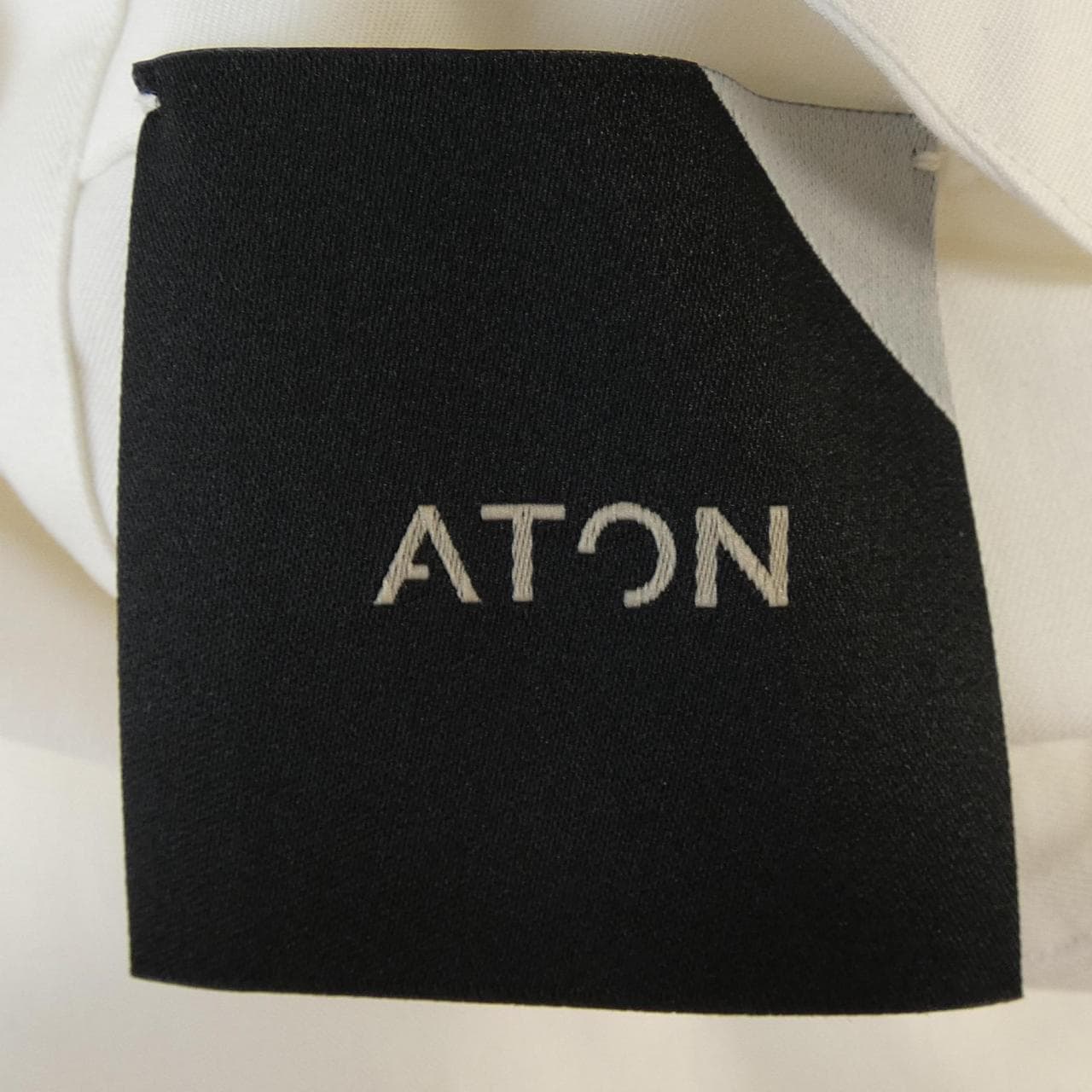 Eaton ATON連衣裙