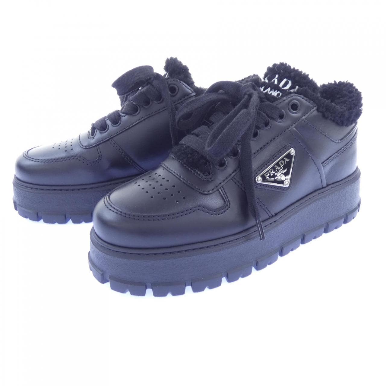プラダ PRADA トライアングルロゴ 1E947M スニーカー