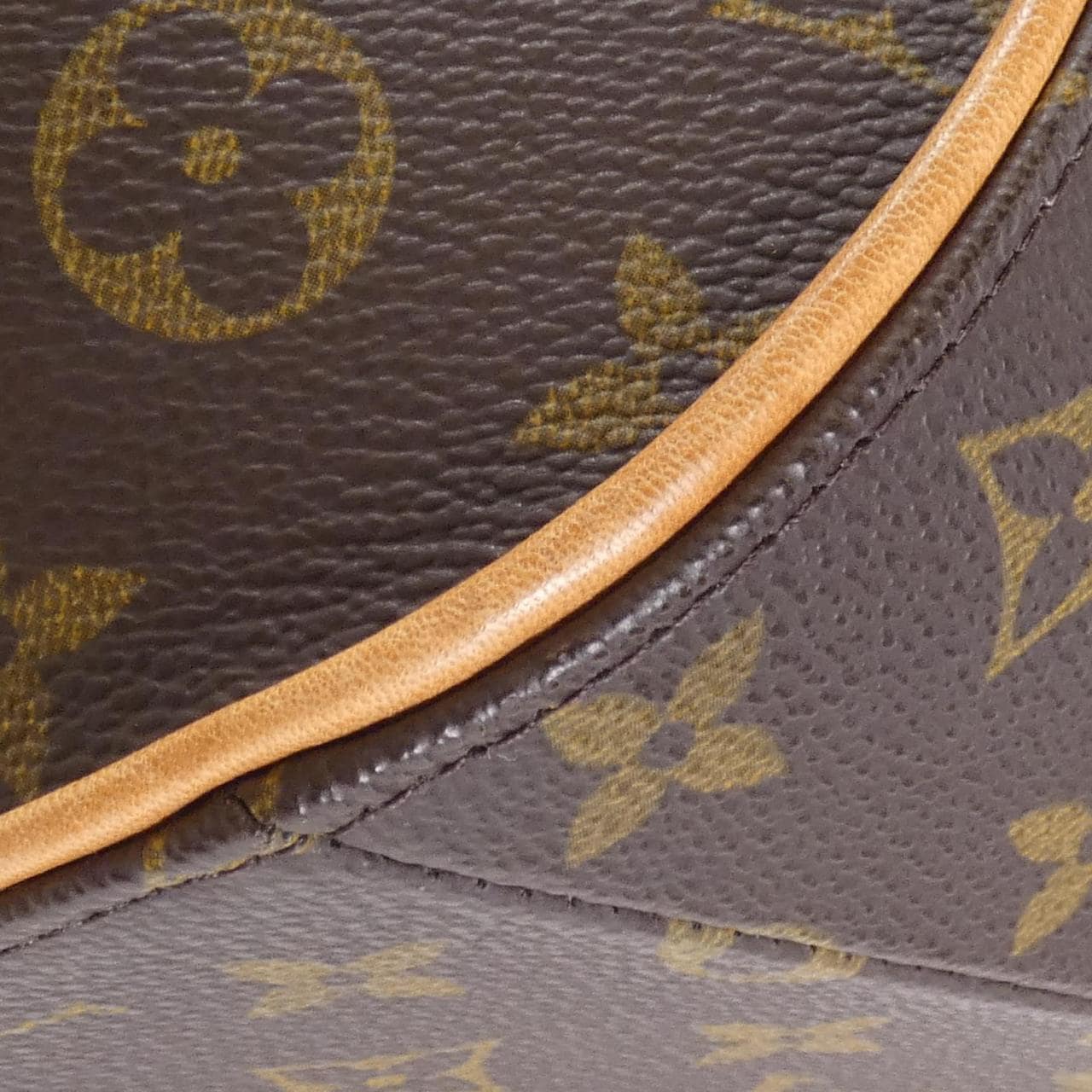 LOUIS VUITTON Monogram Ellipse MM M51126 Bag