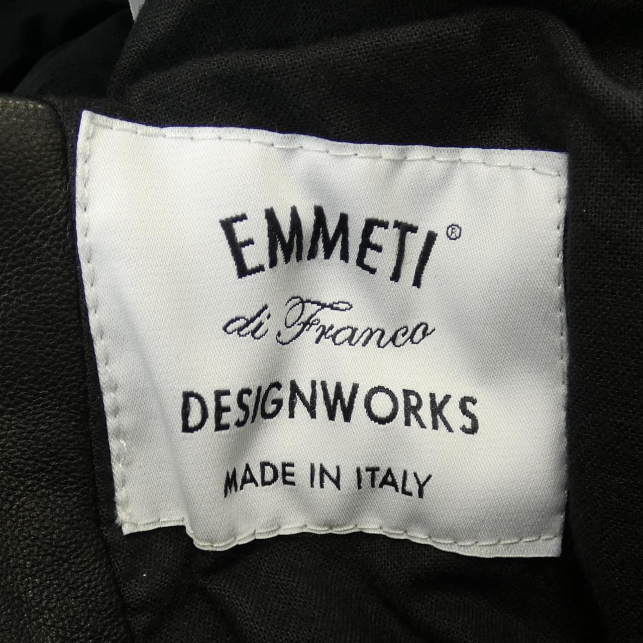 EMMETI Vest