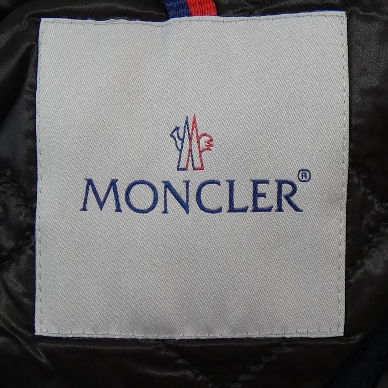 モンクレール MONCLER ダウンジャケット