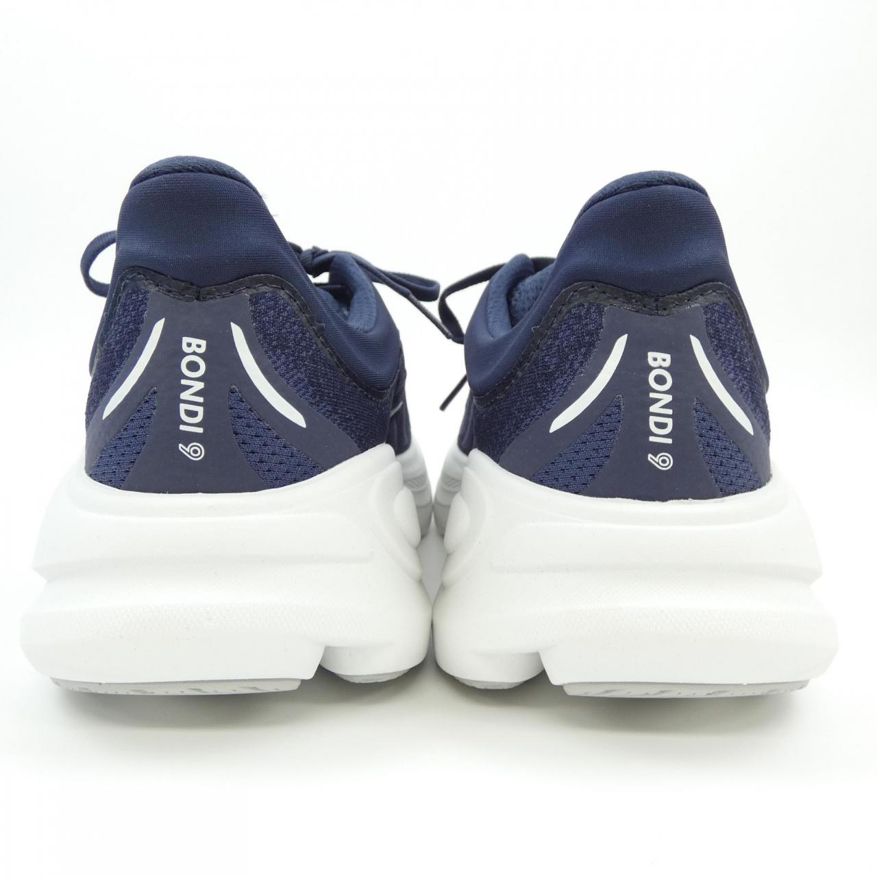 ホカオネオネ HOKA ONE ONE スニーカー