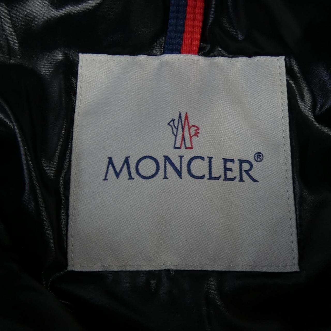 モンクレール MONCLER ダウンジャケット