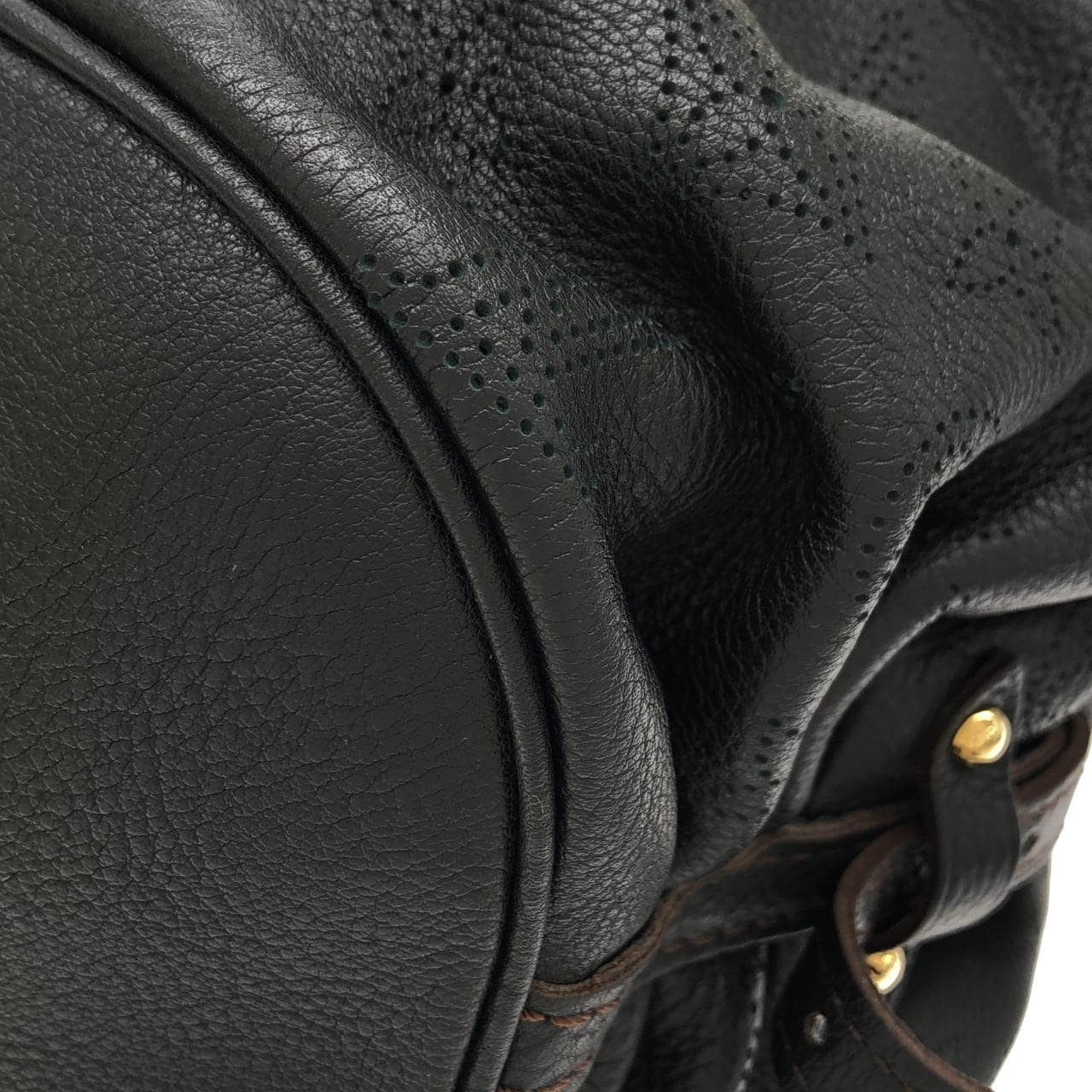 ルイヴィトン マヒナ L M95765 ショルダーバッグ