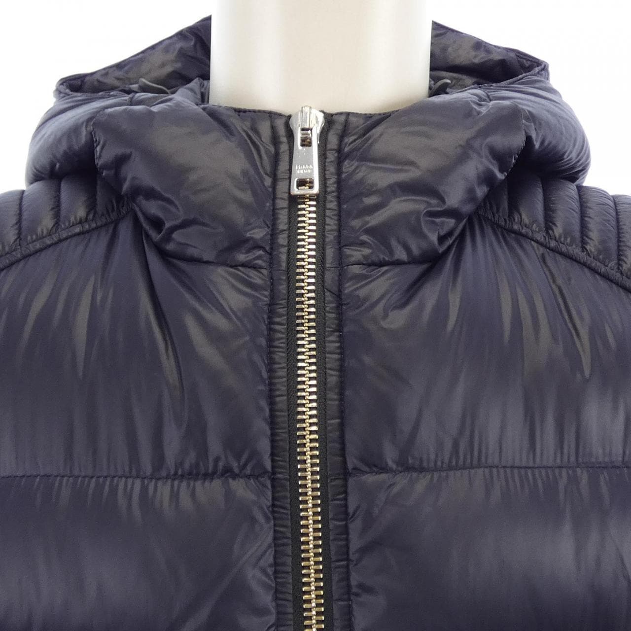 プラダ PRADA トライアングルロゴ SGA654 R142 AR0 ダウンジャケット