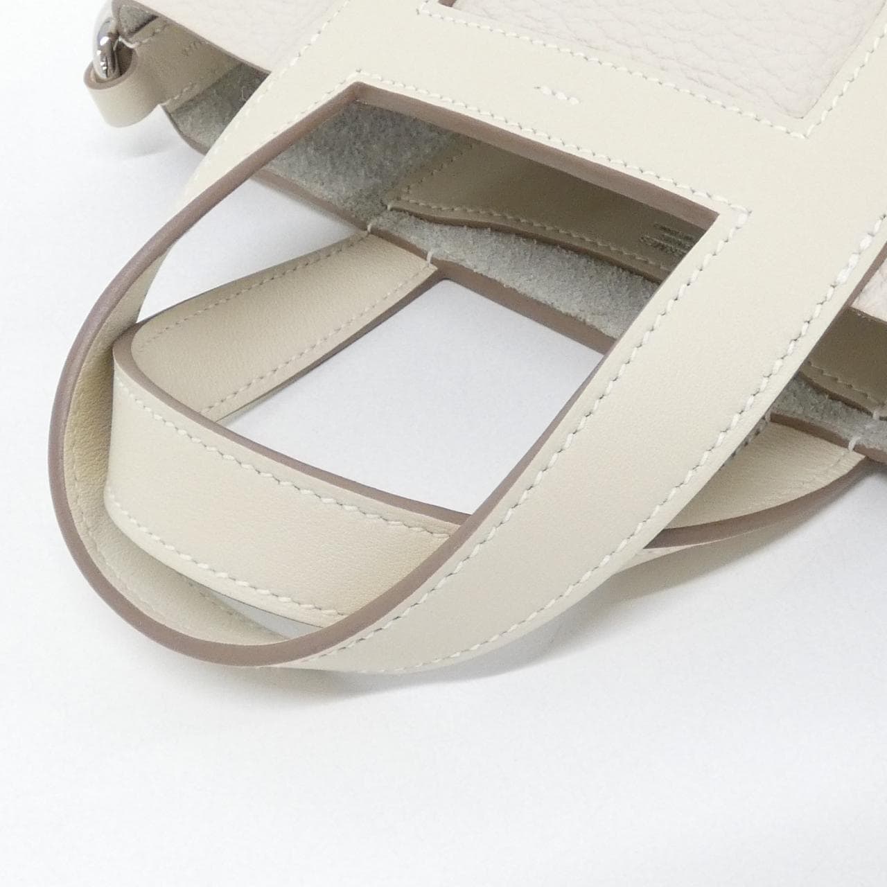 【未使用品】エルメス イン ザ ループ 18cm 084274CK バッグ