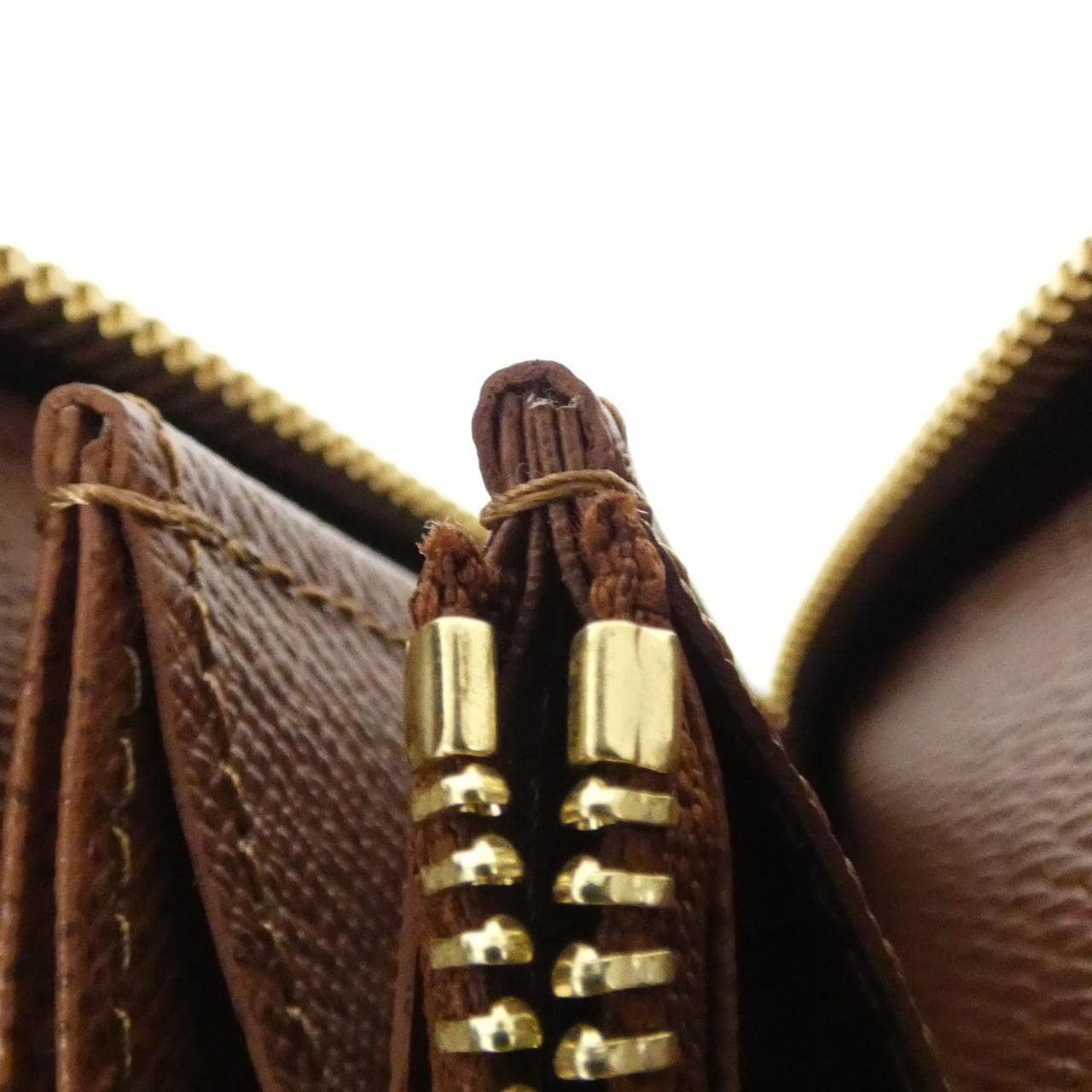 ルイヴィトン モノグラム ジッピー ウォレット M42616 財布