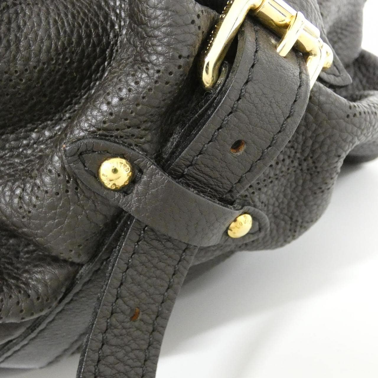 ルイヴィトン マヒナ XL M95892 バッグ