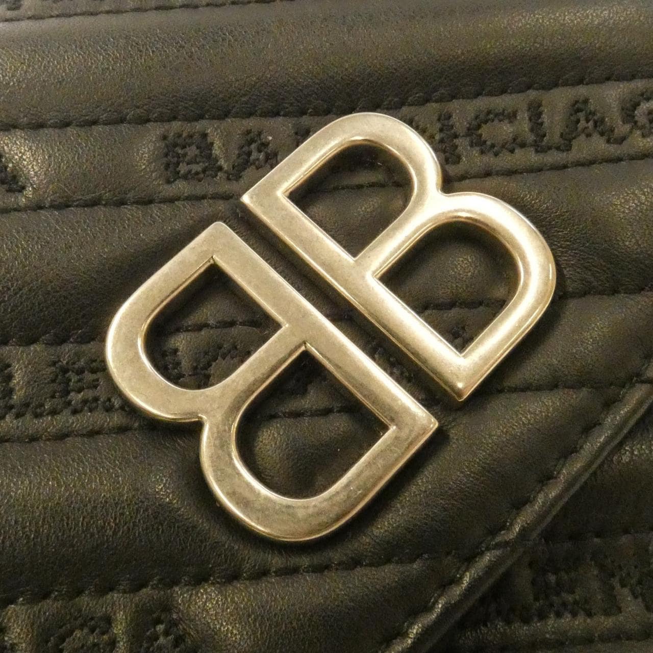 バレンシアガ BB ラウンド 501681 0HIAN ショルダーバッグ