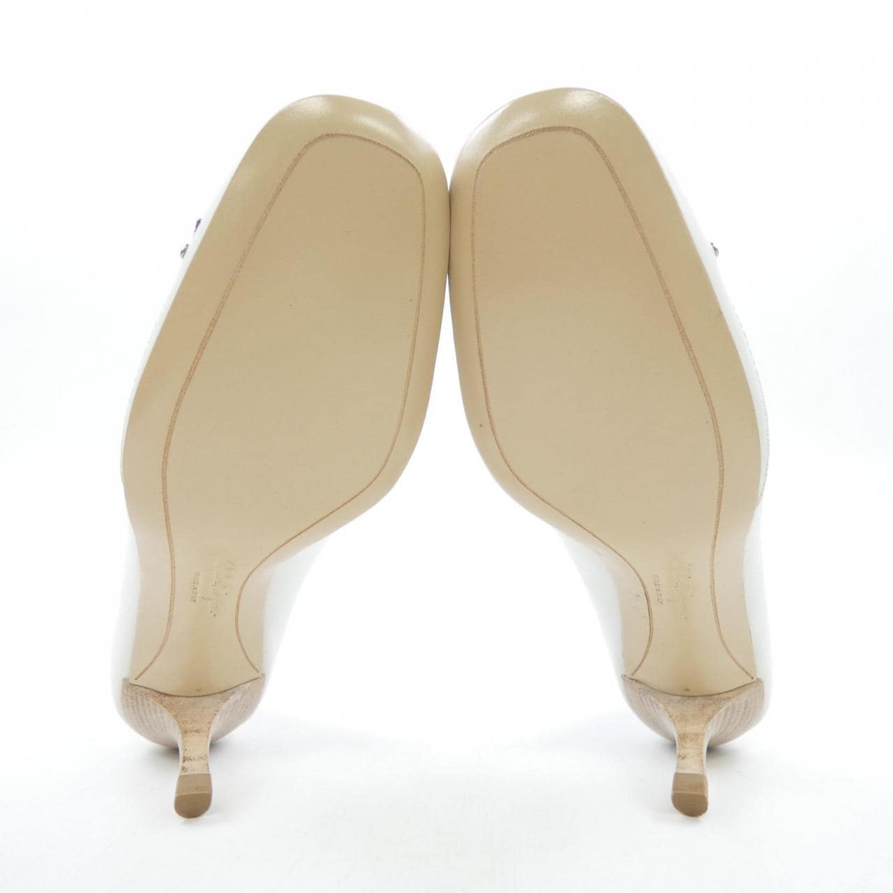 サルヴァトーレフェラガモ SALVATORE FERRAGAMO パンプス