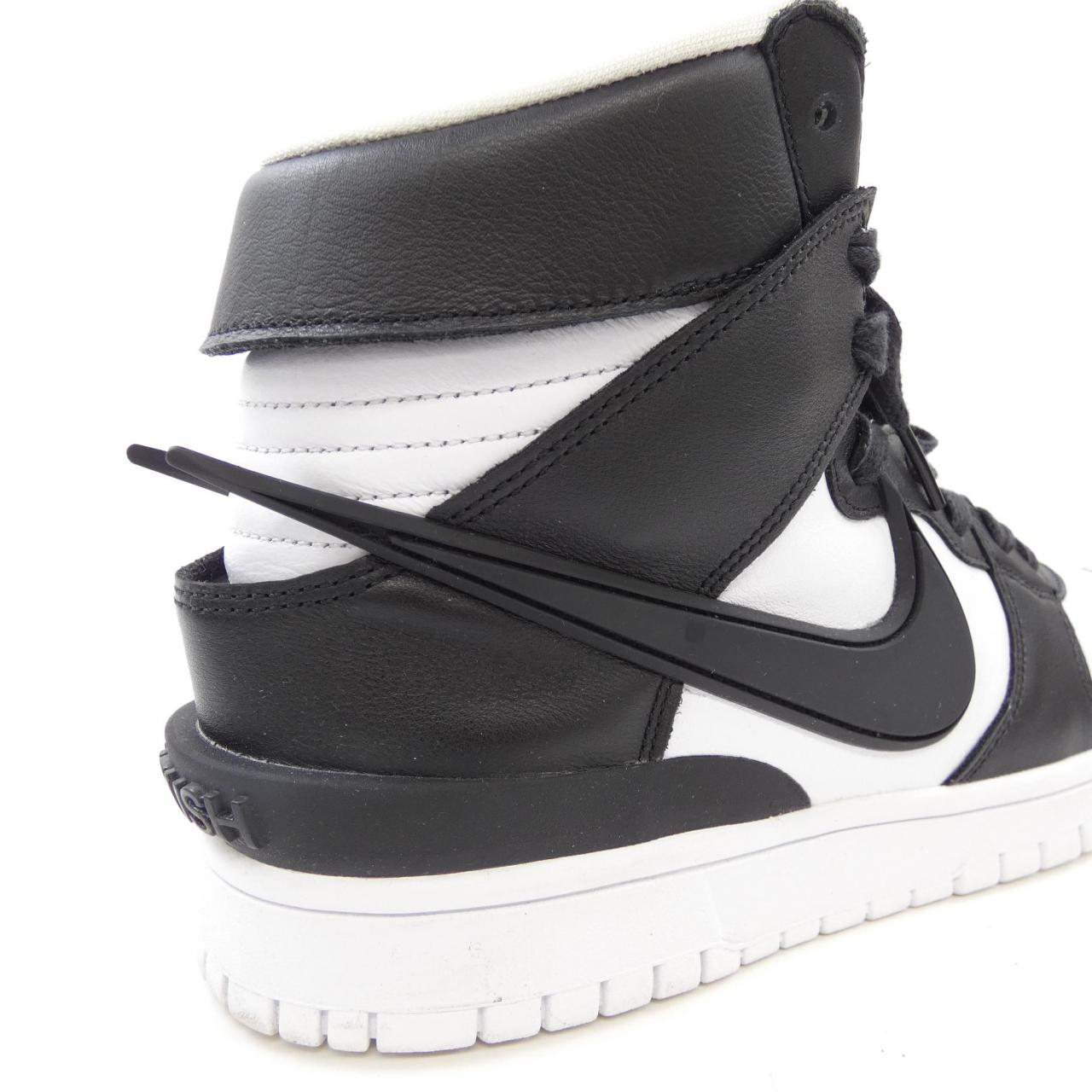 ナイキ NIKE スニーカー