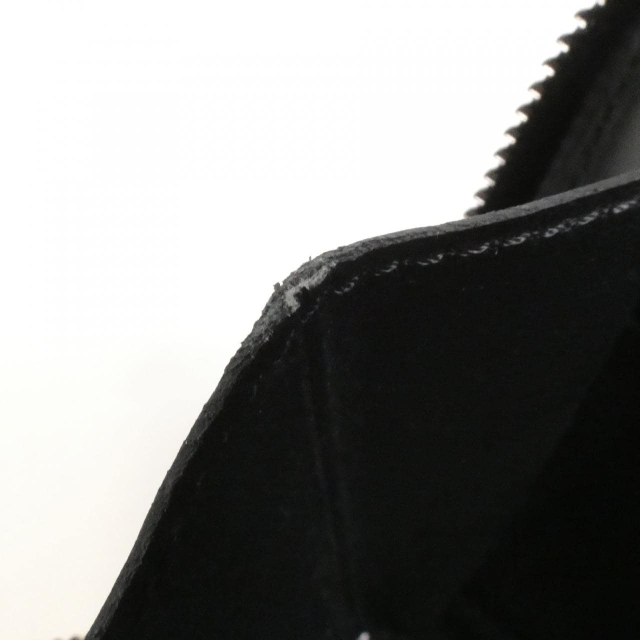 ルイヴィトン LVアエログラム ジッピー ウォレット M69831 財布