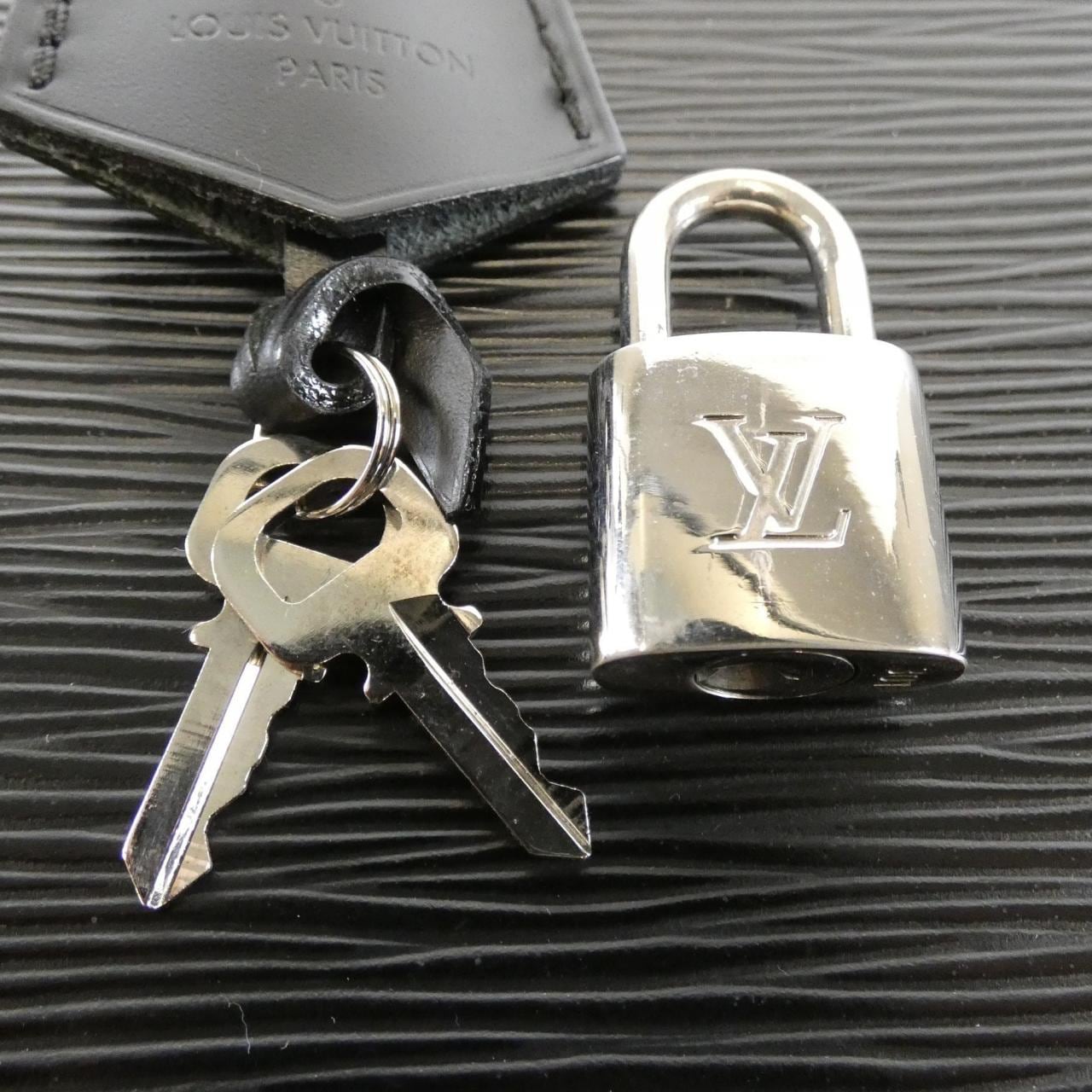 ルイヴィトン エピ ポンヌフ GM M59042 バッグ