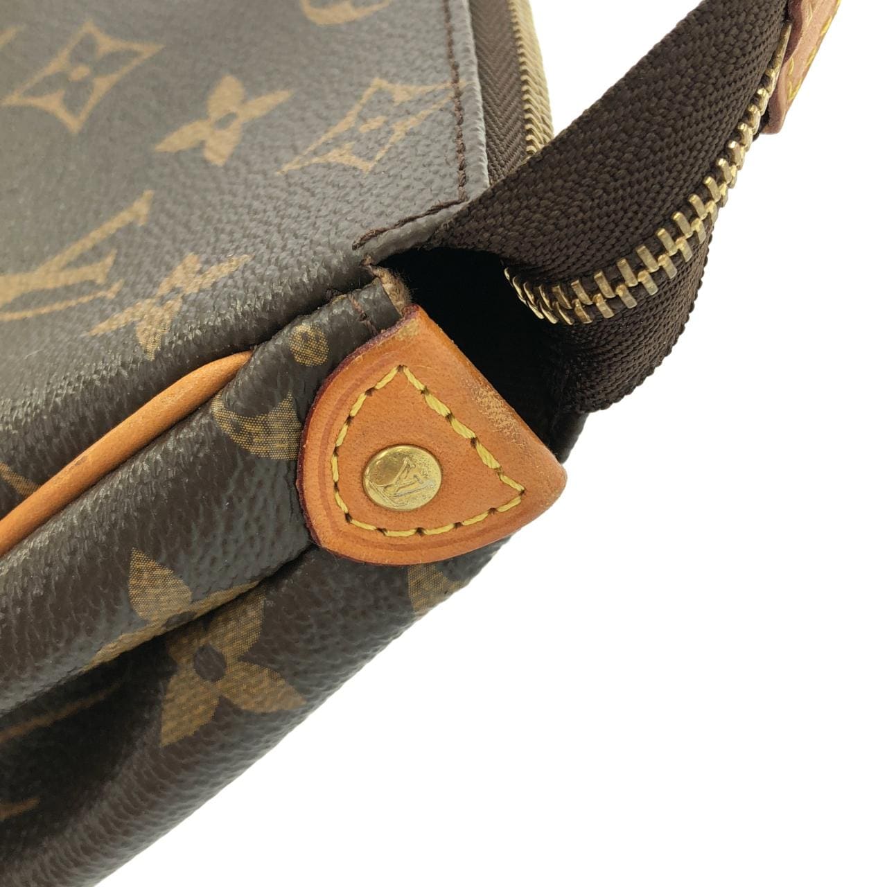 ルイヴィトン モノグラム エヴァ M95567 ショルダーバッグ
