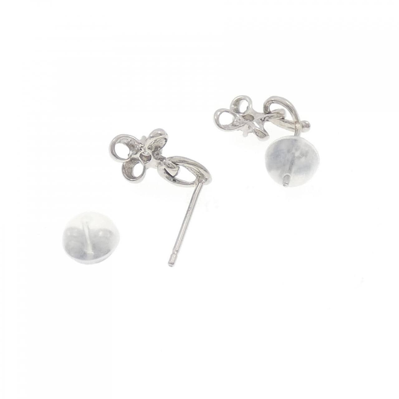 PT900 ダイヤモンド ピアス 0.06CT