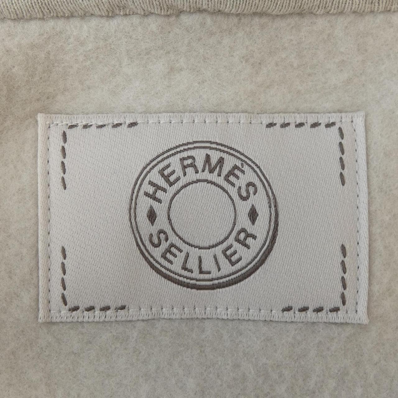 エルメス HERMES SELLIE クルードセル　CLOU DE SELLE H800736E エルメス フィット パーカー