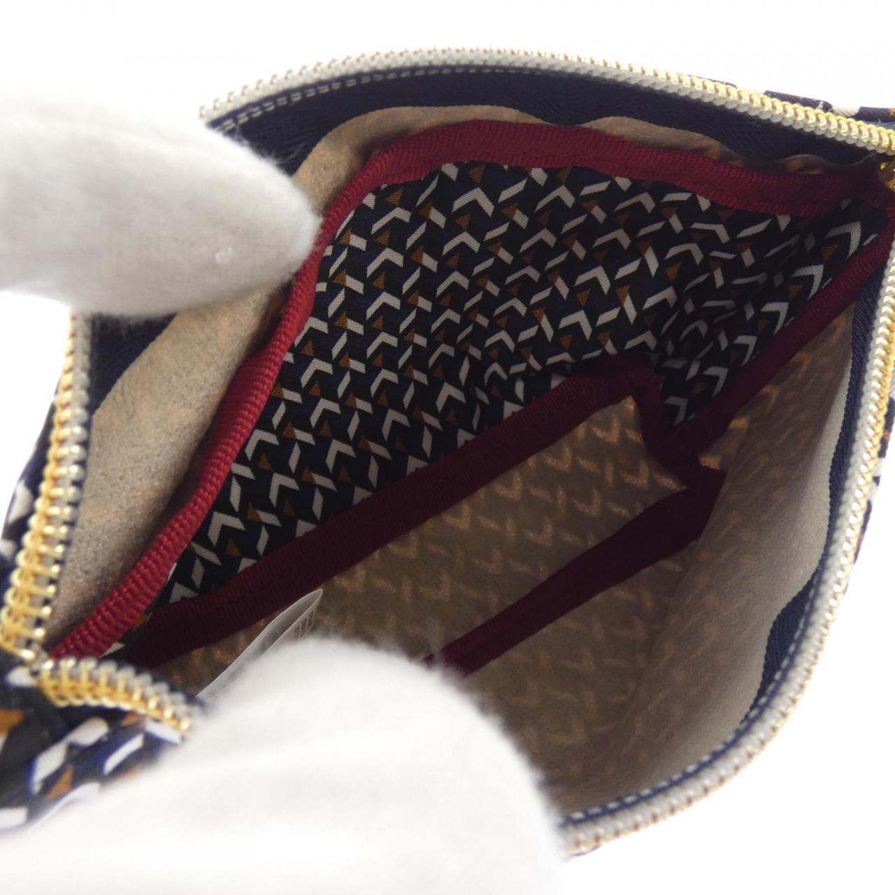 ロベルタ ピエリ ROBERTA PIERI POUCH