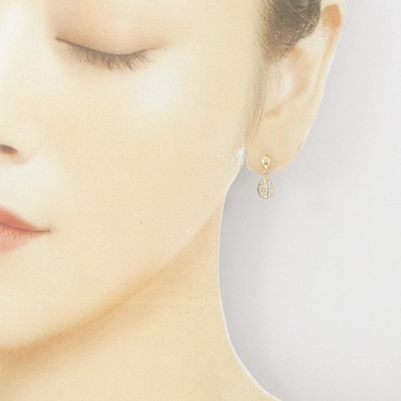 K18YG パヴェ ダイヤモンド ピアス 0.30CT