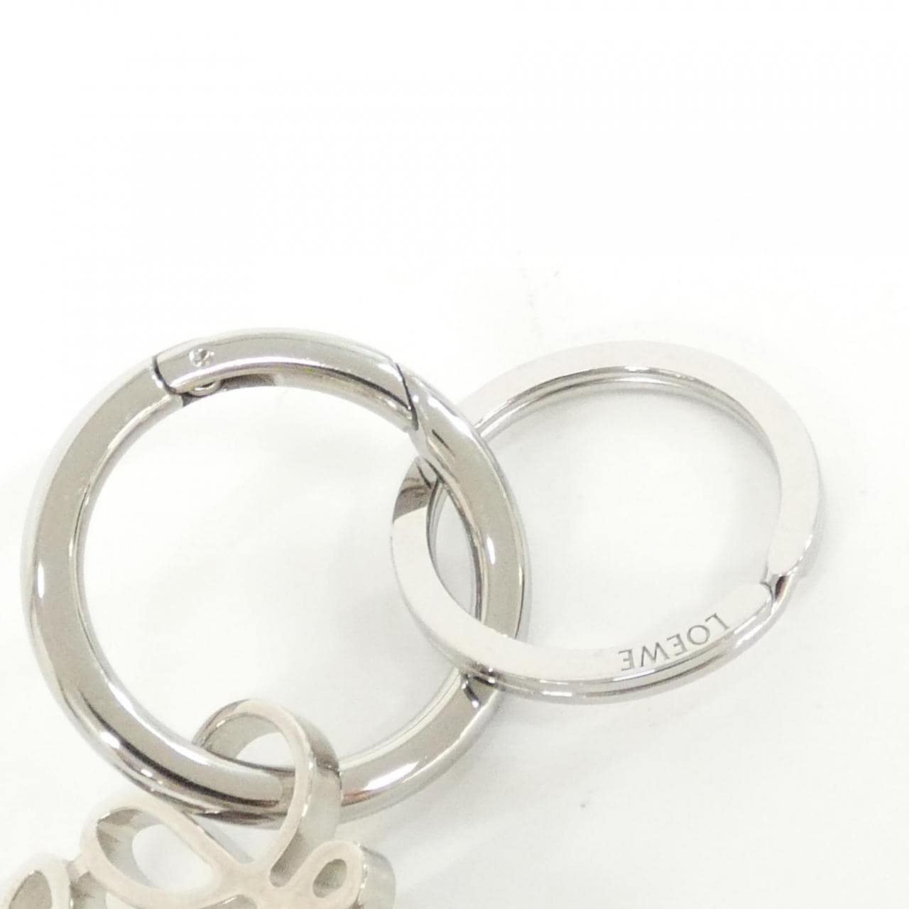 ロエベ 111 25 203 キーリング