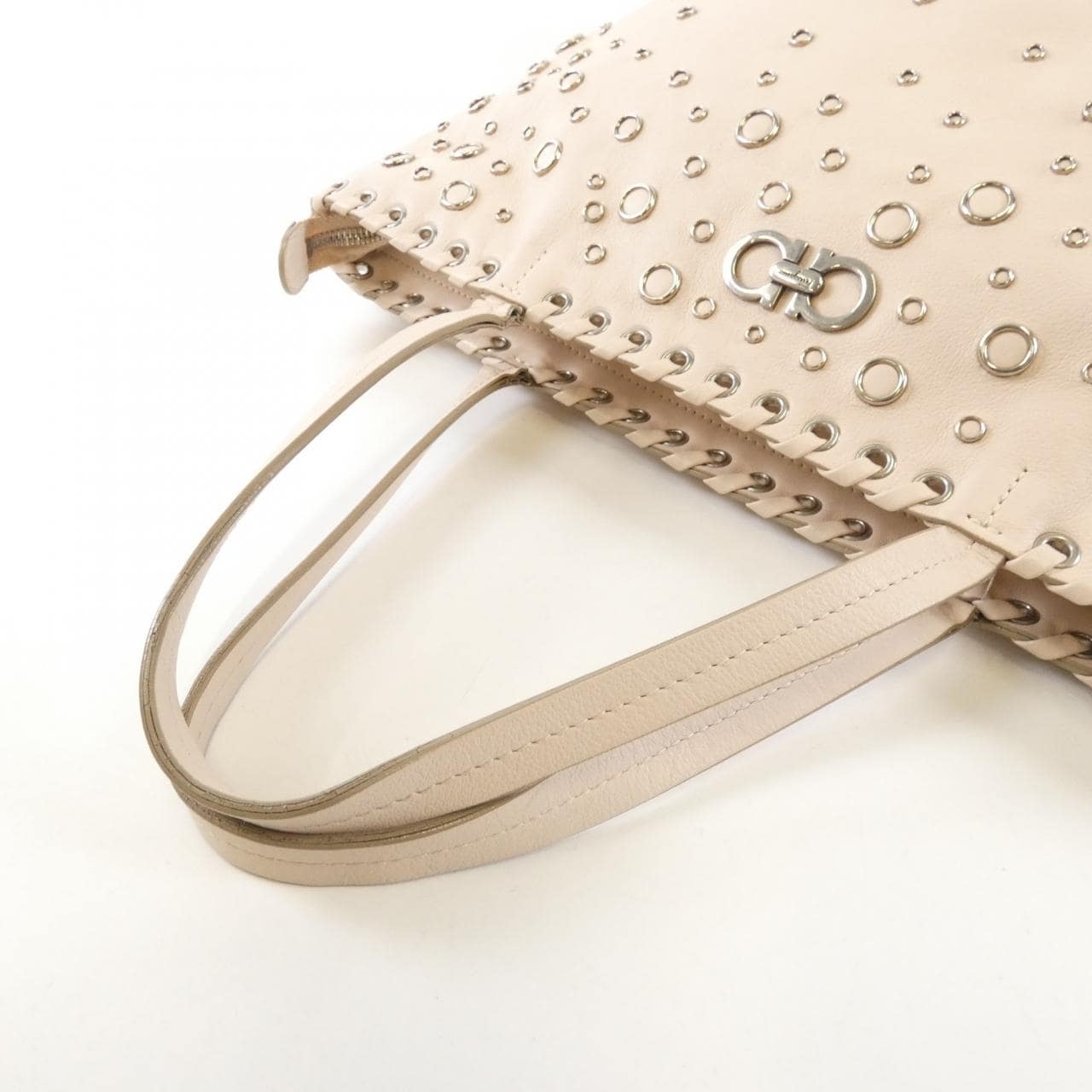 サルヴァトーレフェラガモ 21　D894 バッグ