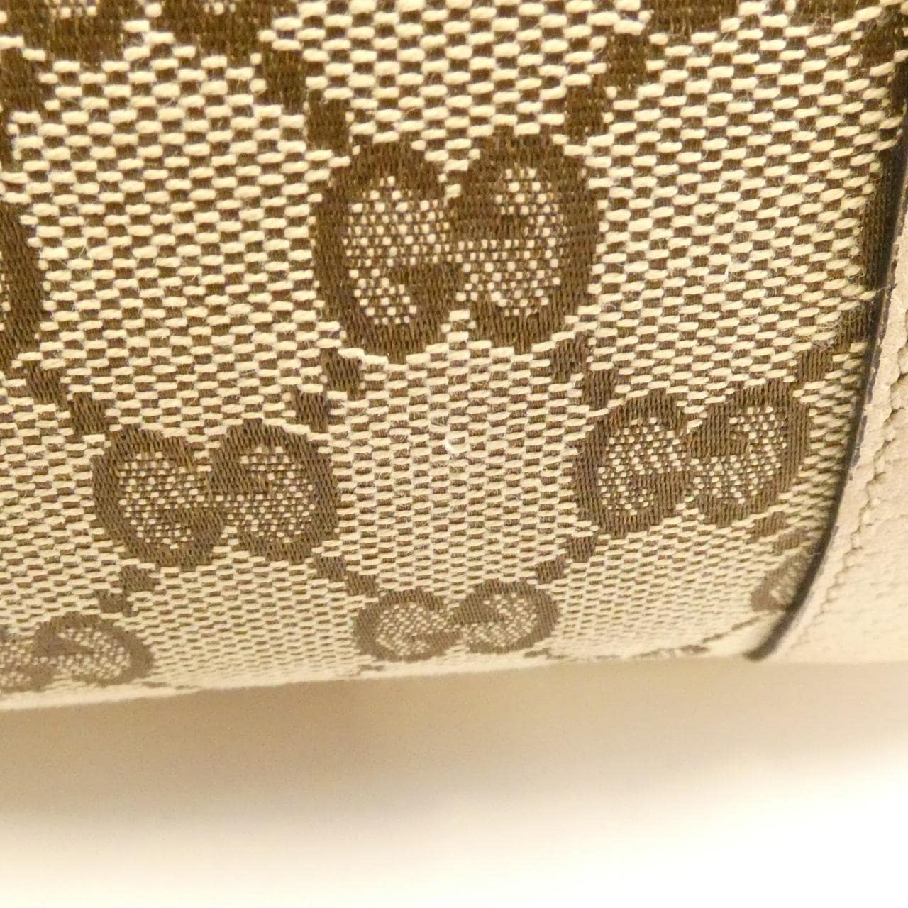 グッチ 141470 KY9JG バッグ