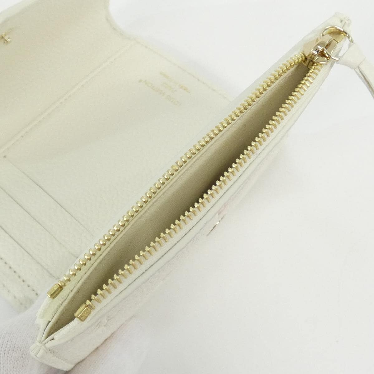 【未使用品】ルイヴィトン　バイカラー　モノグラム　アンプラント　ポルトフォイユ　ヴィクトリーヌ　Ｍ２８２９９　財布