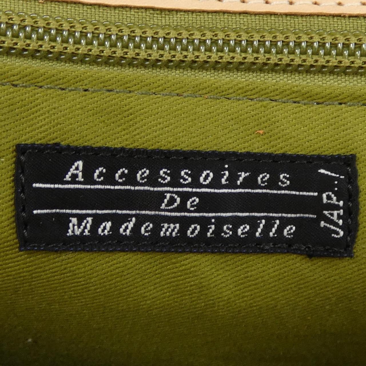 アクセソワドゥマドモワゼル ACCESSOIRES DE MADEMOISELLE BAG