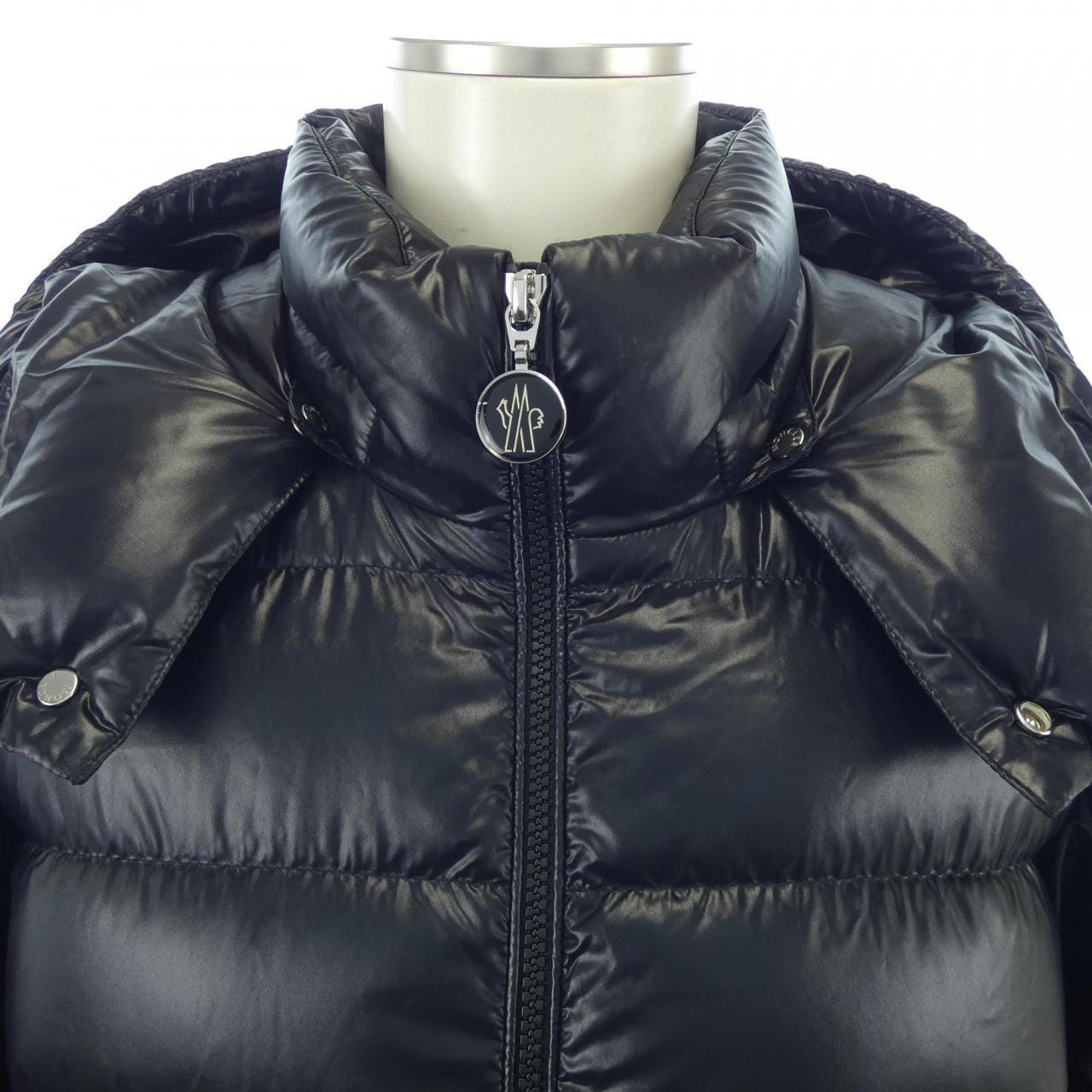 モンクレール MONCLER ダウンジャケット