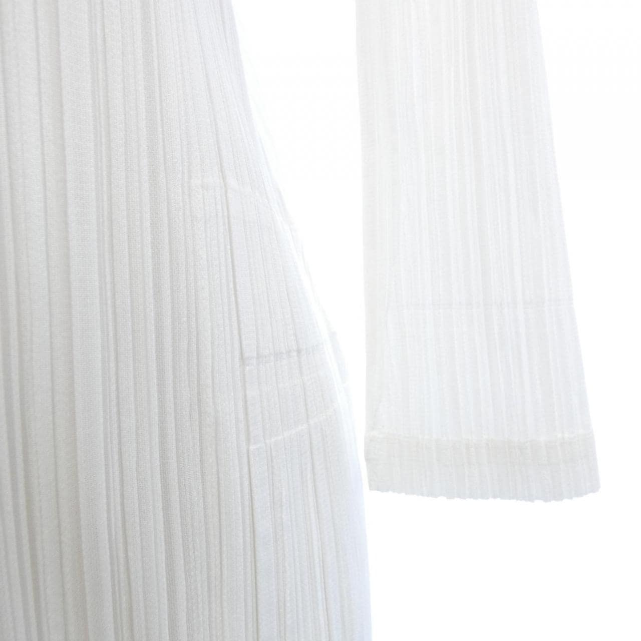 プリーツプリーズ PLEATS PLEASE PP33-J0147 パーカー