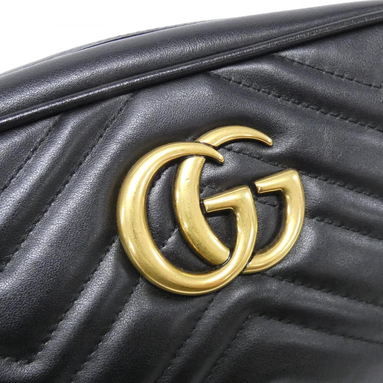 グッチ GG MARMONT 447632 DTD1T ショルダーバッグ