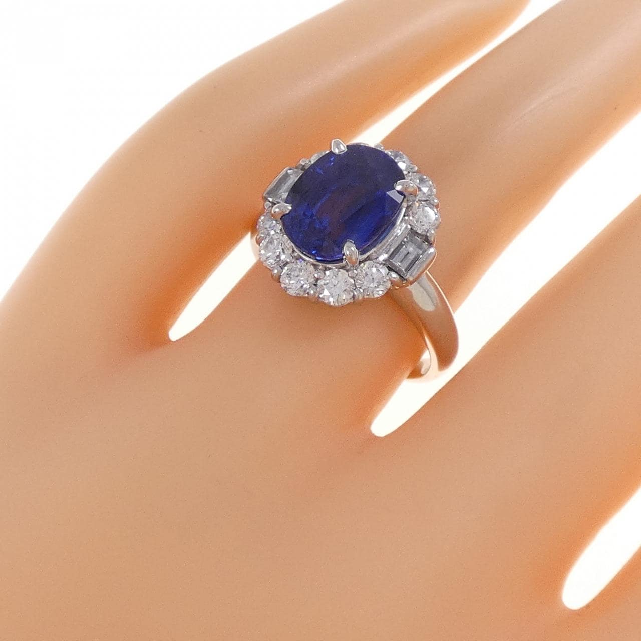 PT900 サファイヤ リング 3.32CT