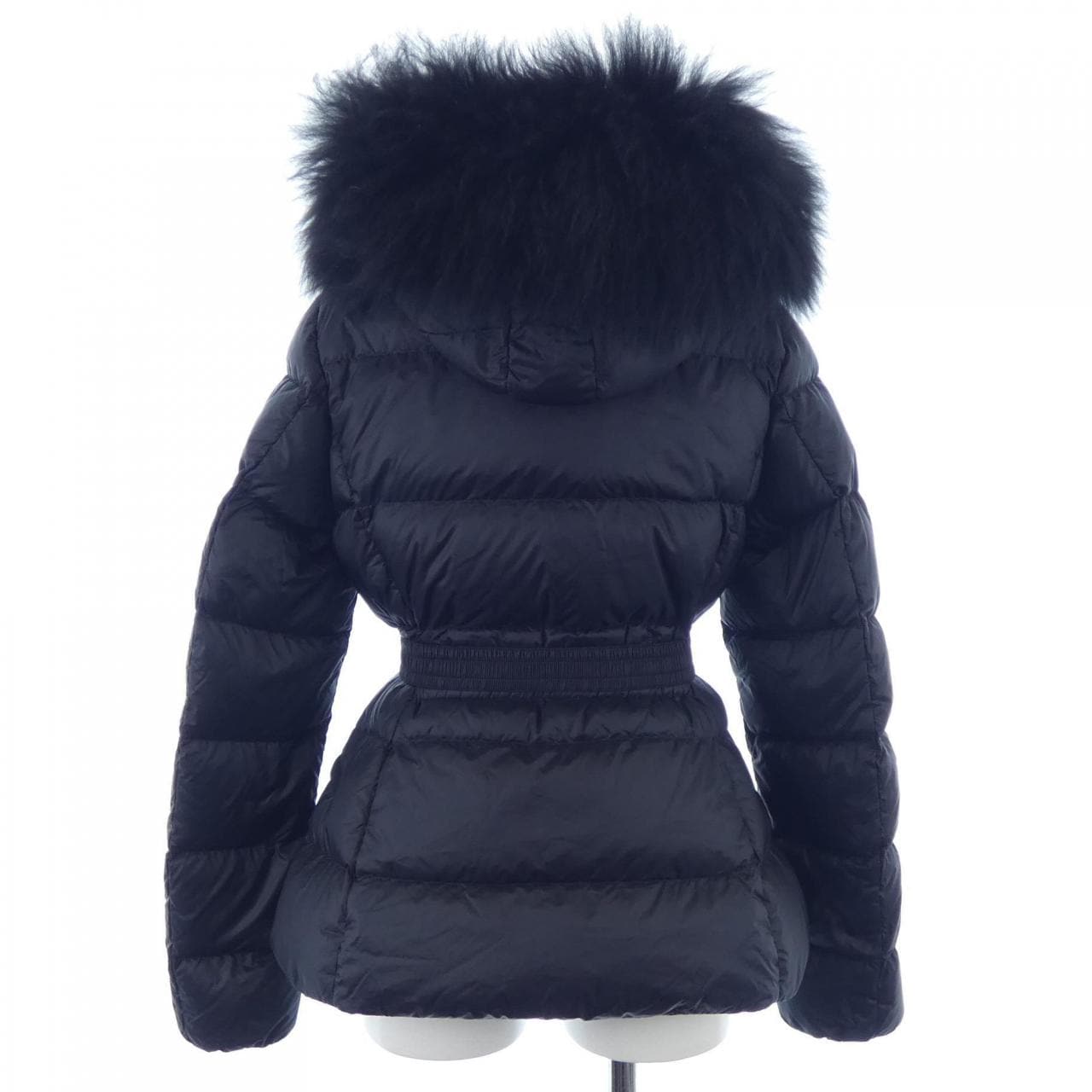 モンクレール MONCLER ダウンジャケット