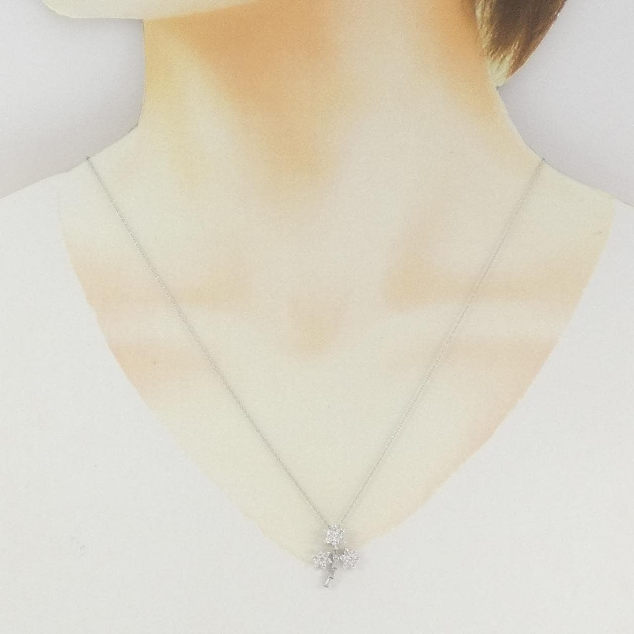 K18WG フラワー ダイヤモンド ネックレス 0.60CT