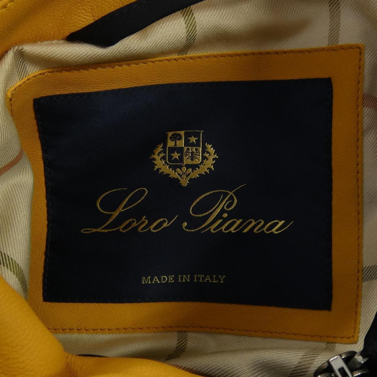 ロロピアーナ Loro Piana FAM9703 ジャケット