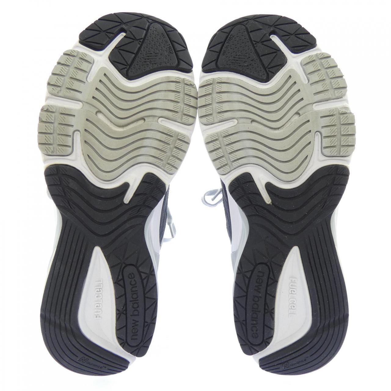 ニューバランス NEW BALANCE M990NV6 スニーカー