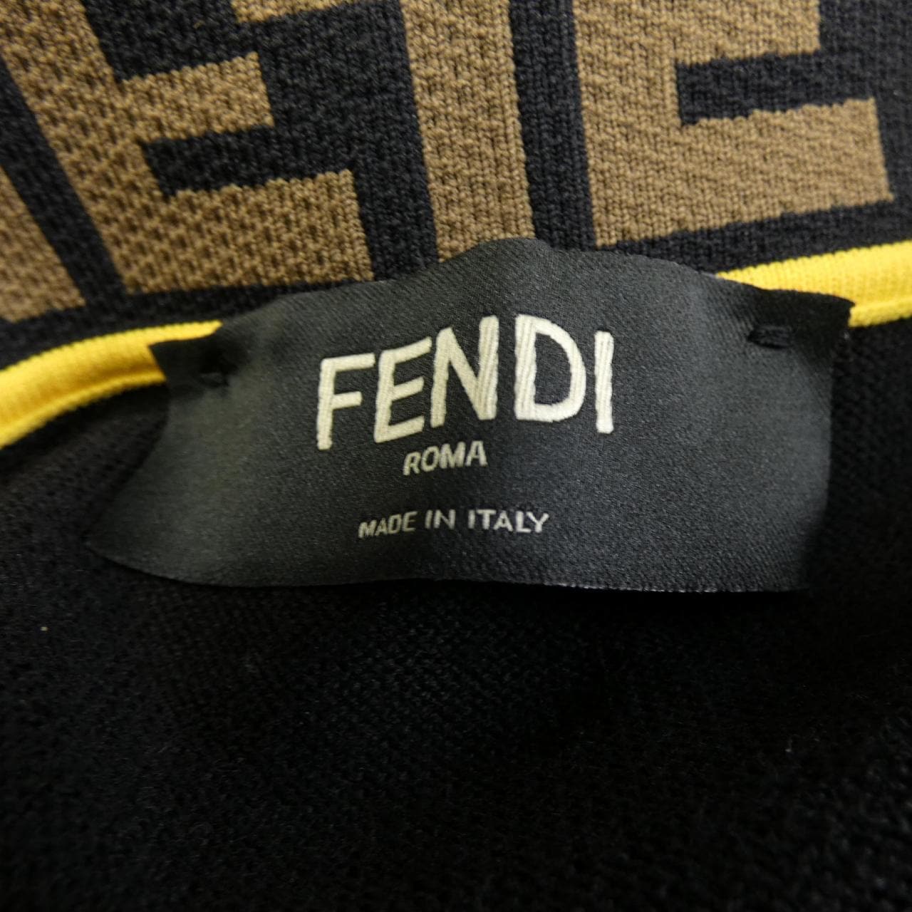 フェンディ FENDI FFモチーフ FZZ411 A4GC ニット