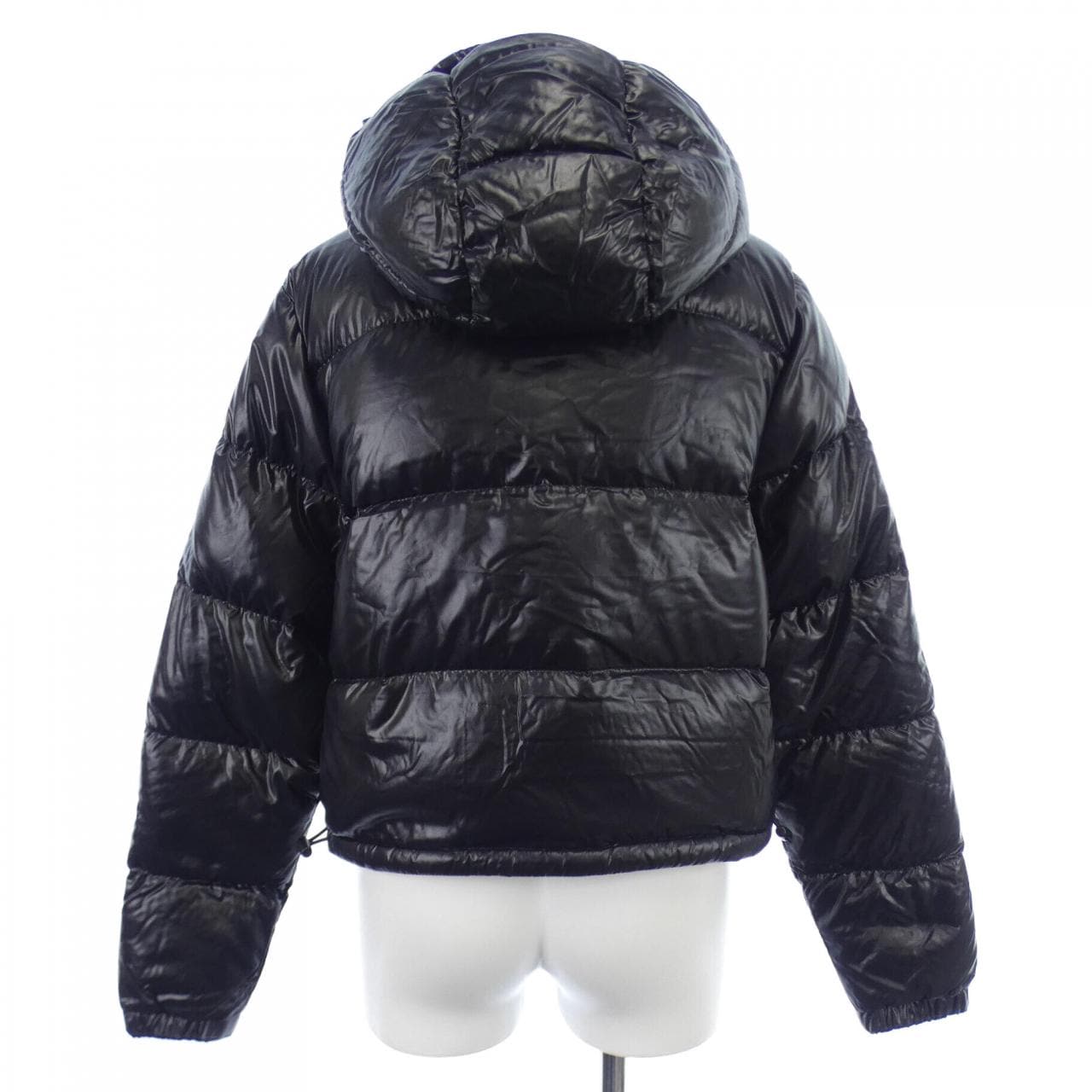 モンクレール MONCLER ダウンジャケット