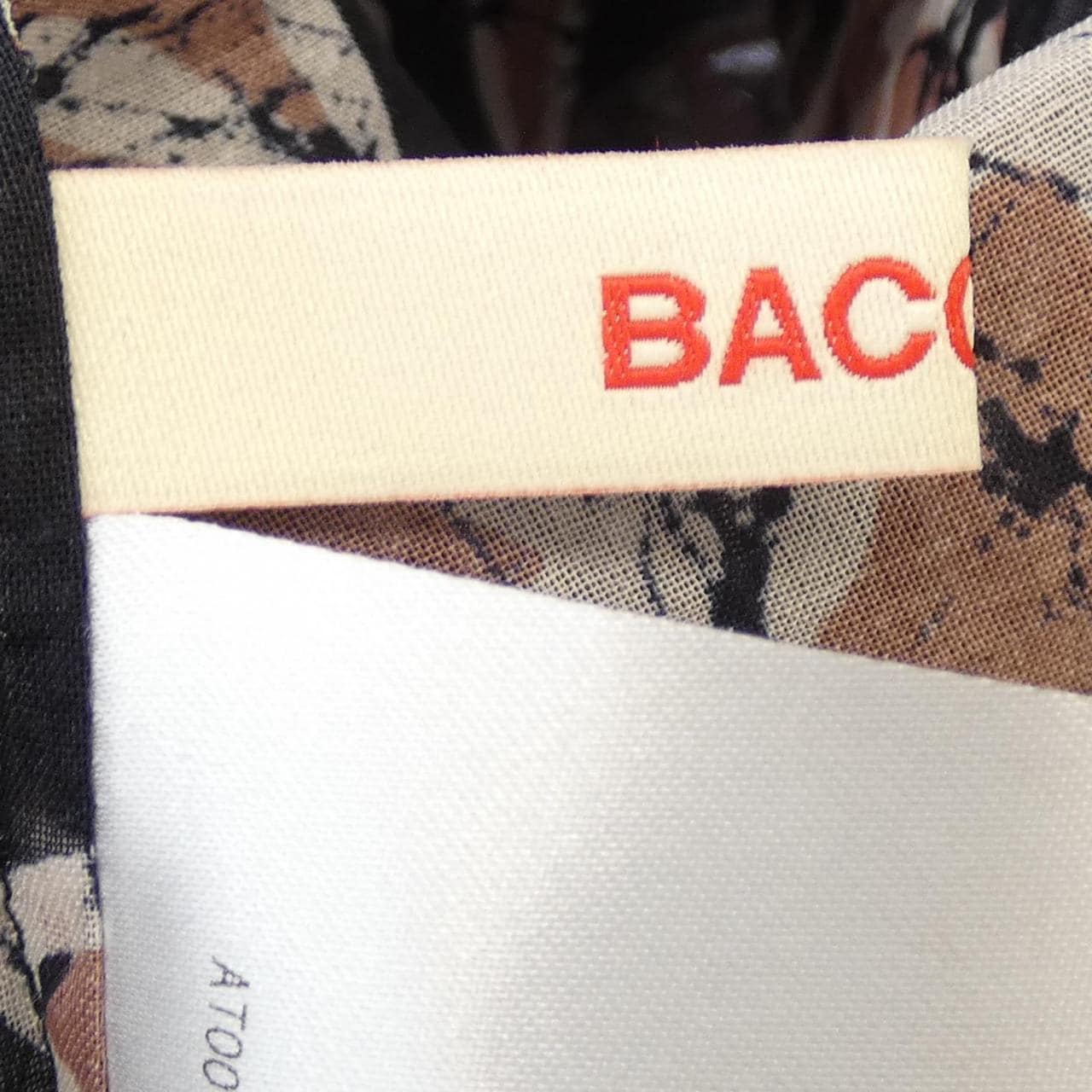 バッカ BACCA トップス