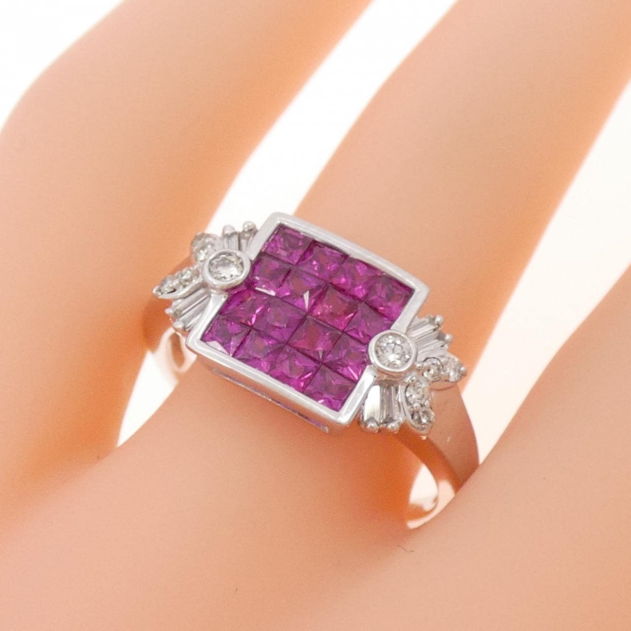 K18WG紅寶石戒指0.87CT