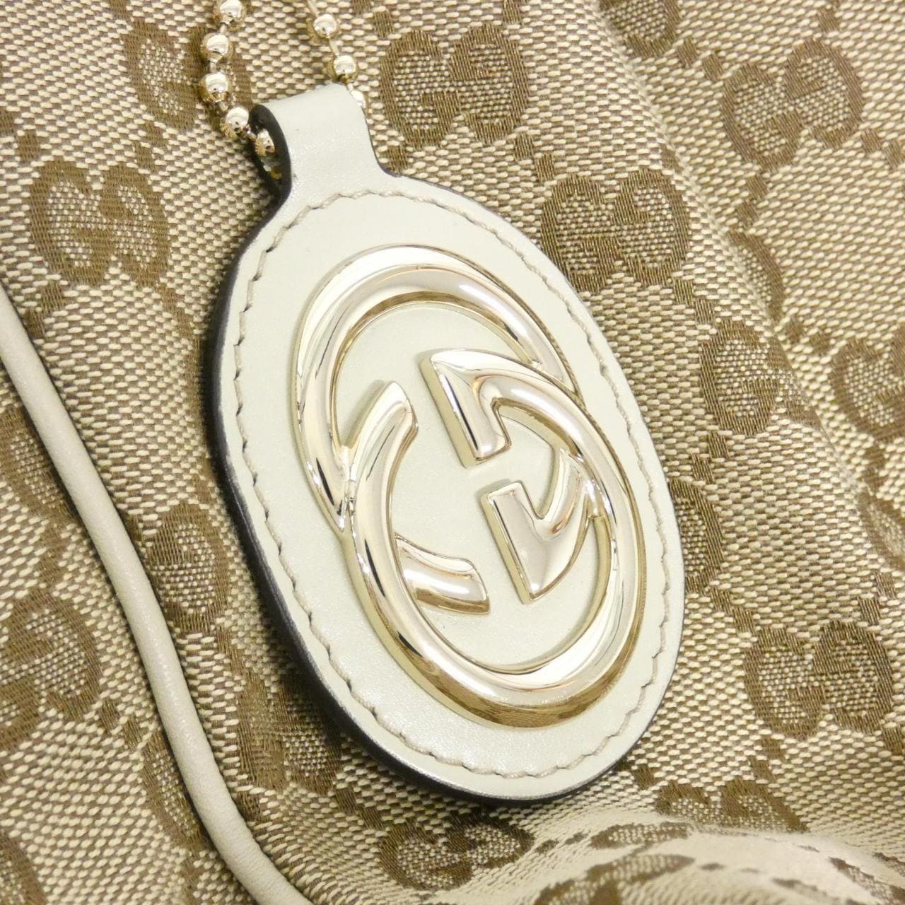 Gucci Sukey 211944 FAFXG Bag