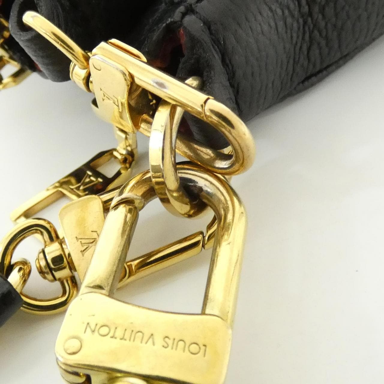 ルイヴィトン バイカラー モノグラム アンプラント ミュルティ ポシェット アクセソワール M45777 ショルダーバッグ