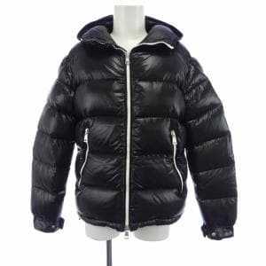 モンクレール MONCLER ダウンジャケット
