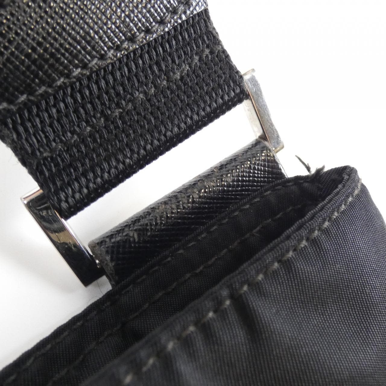 Prada VA0563 Shoulder Bag