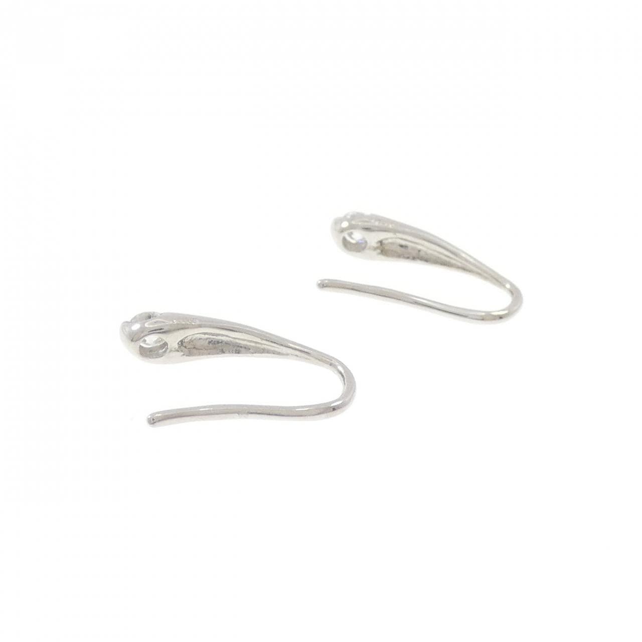PT900 ダイヤモンド ピアス 0.10CT
