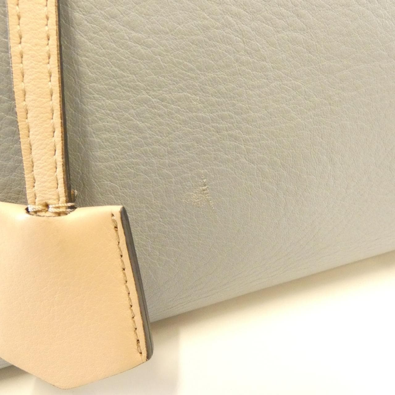 フェンディ バイ ザ ウェイ 8BL124 Z1C バッグ