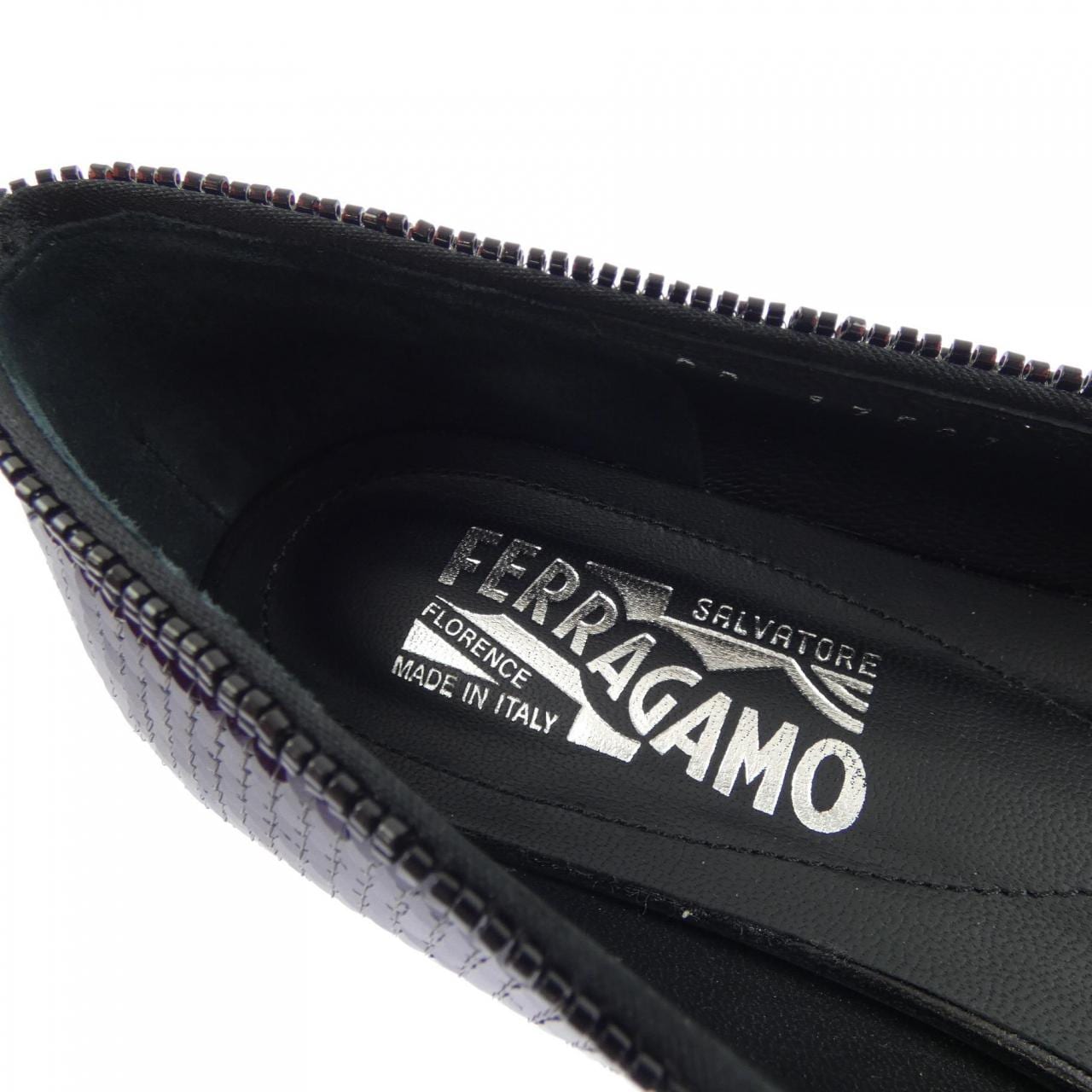 サルヴァトーレフェラガモ SALVATORE FERRAGAMO DP17591 フラットシューズ