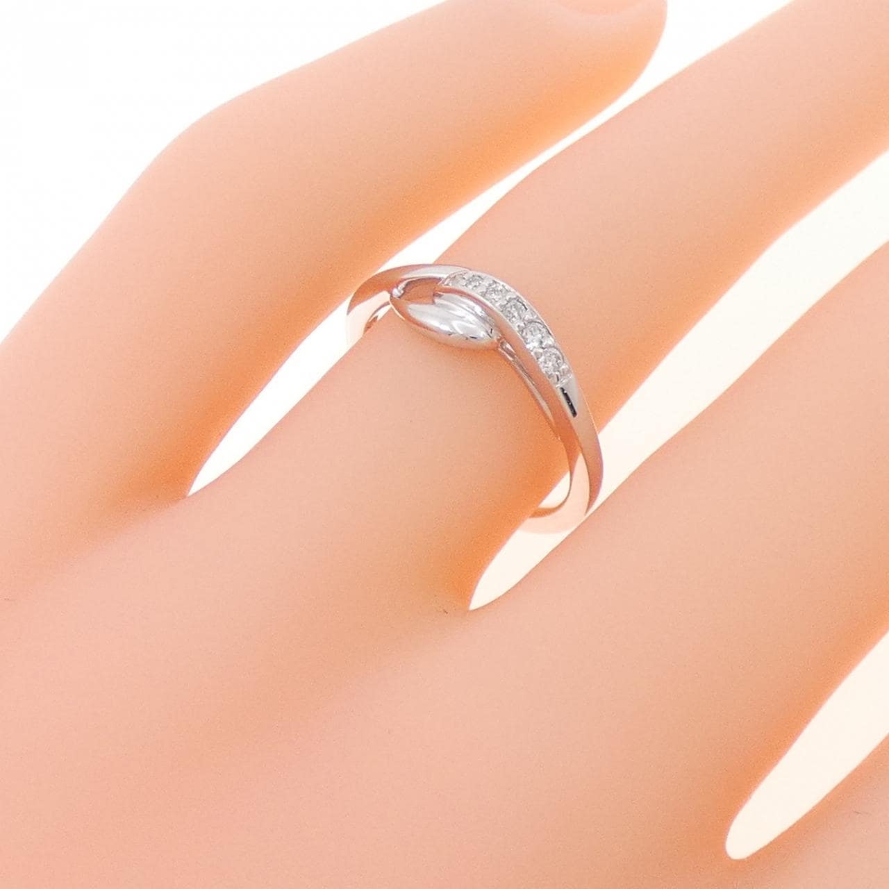 4゜C Diamond ring